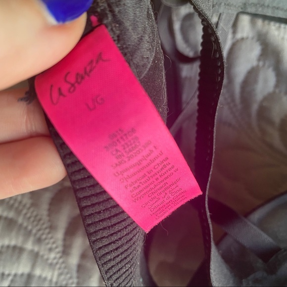 3/$25 Wire-free Strappy La Senza push up bra - Picture 2 of 4